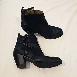 acne pistol boots in black 37